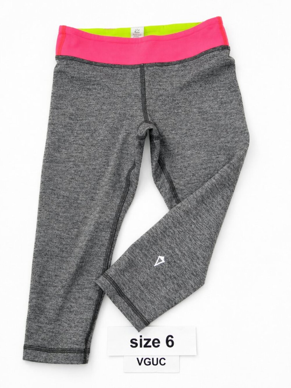 Ivivva Girl by Lululemon 🍋 crops/capri pants grey coral waistband size 6